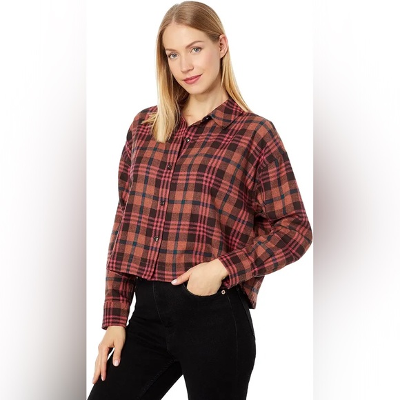Madewell Flannel Long-Sleeve Crop Shirt in Plaid - Picture 6 of 9